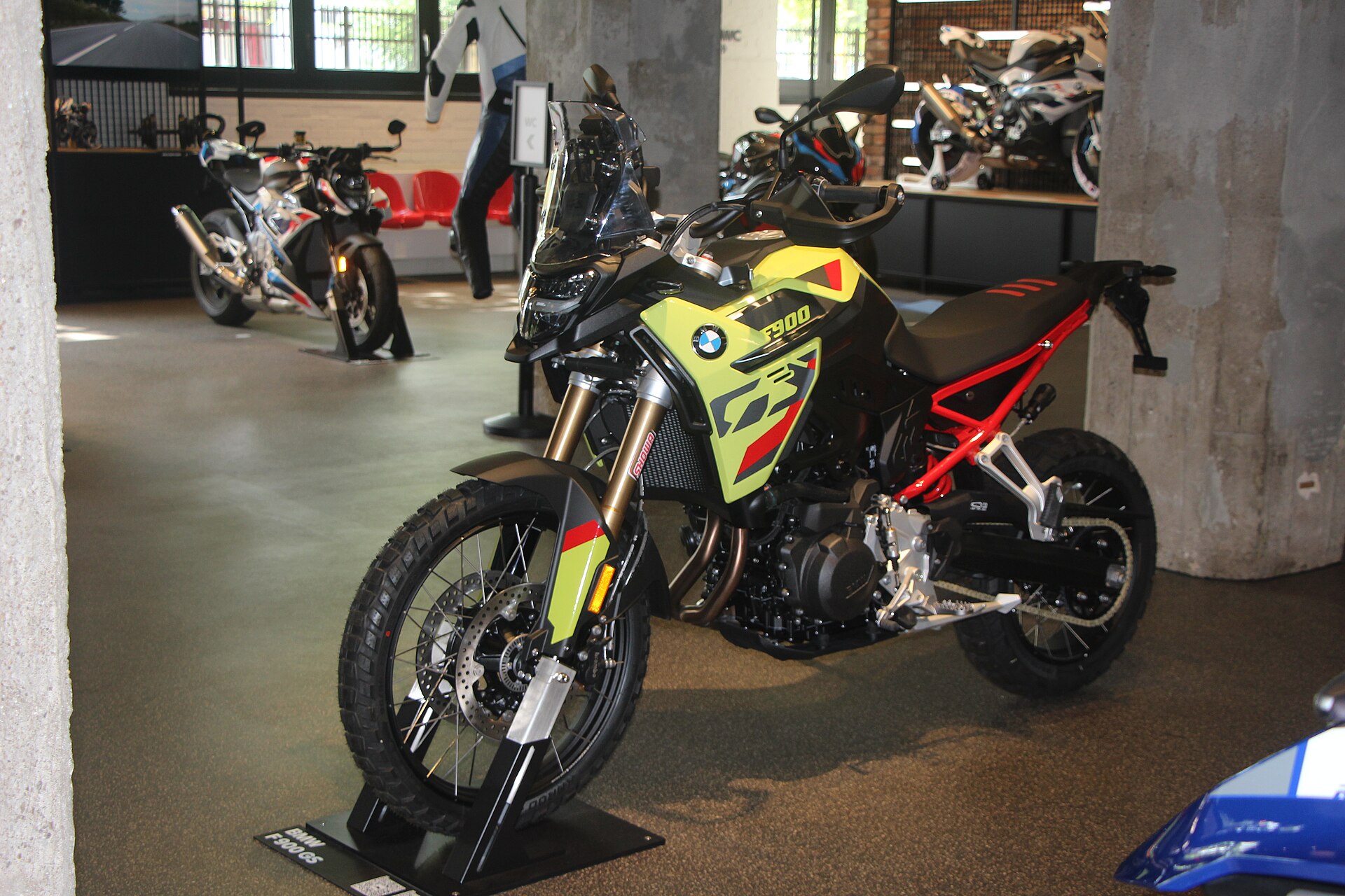 BMW F 900 GS