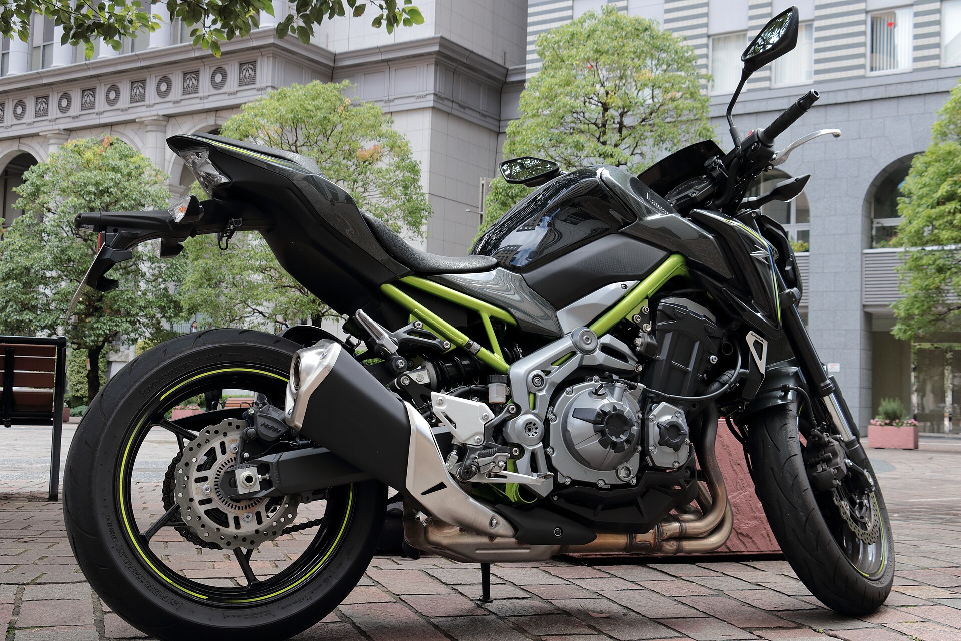 Kawasaki Z900