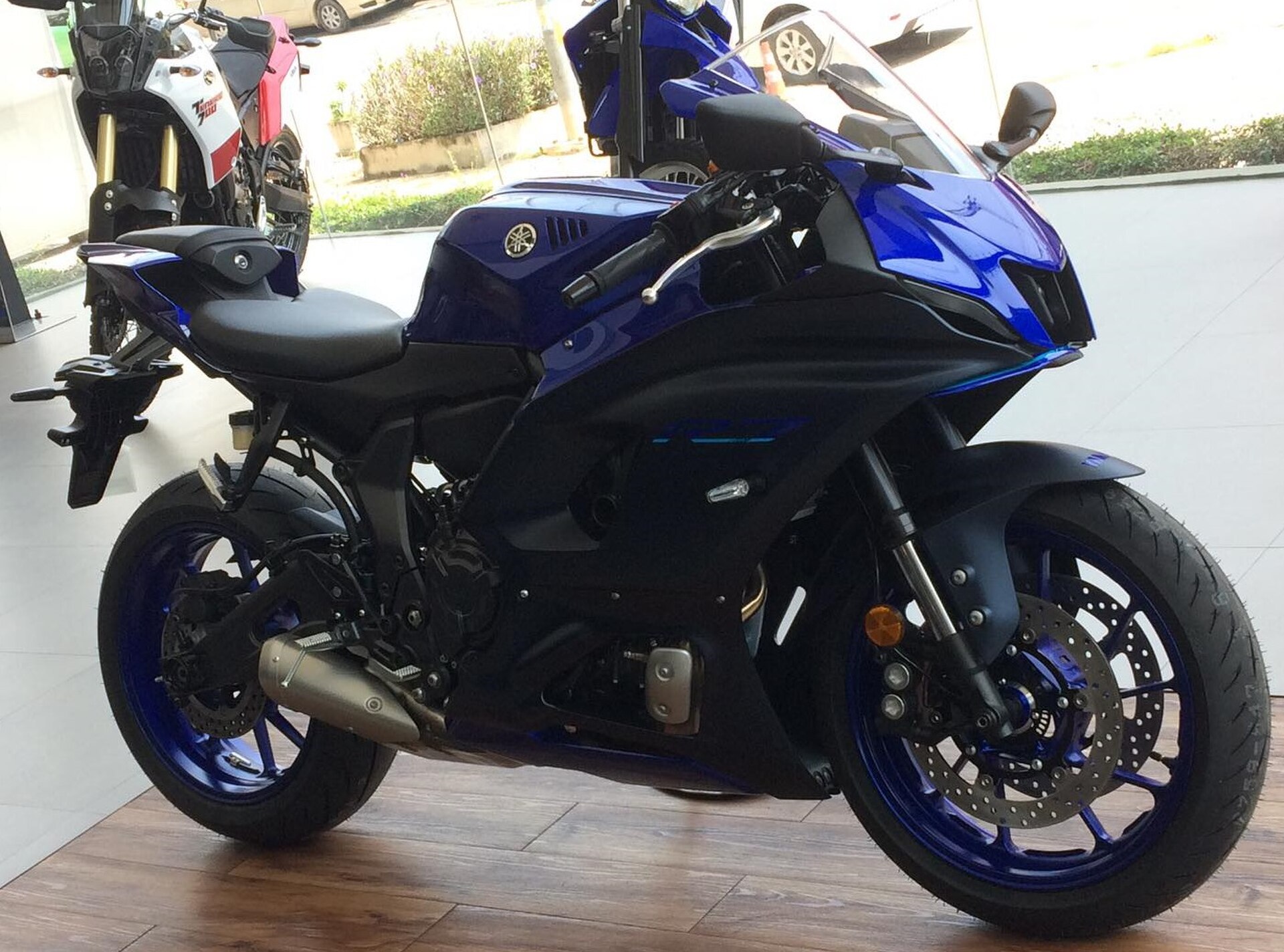 Yamaha YZF-R7